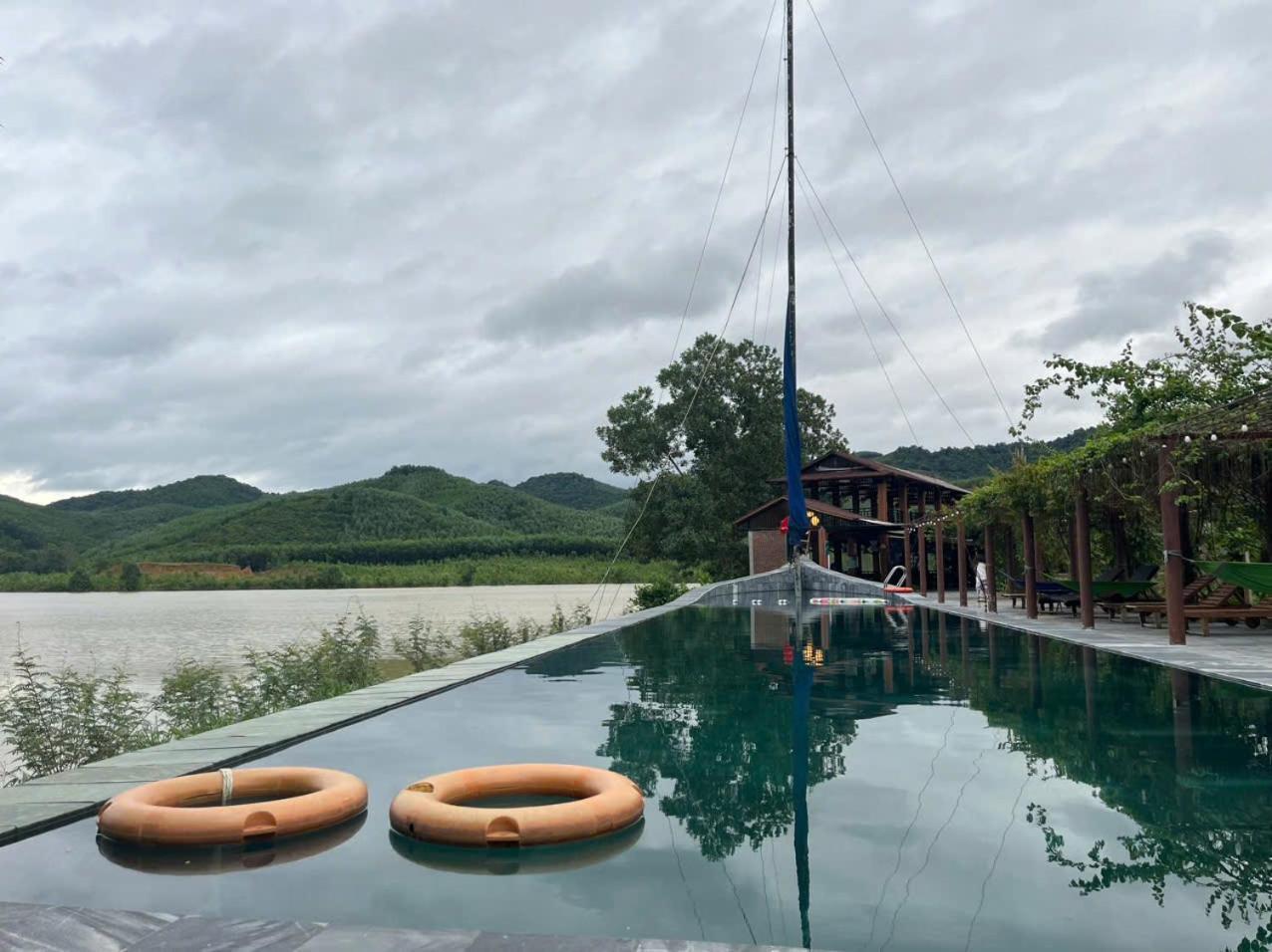 Nguyen Shack Retreat Resort Phong Nha Luaran gambar